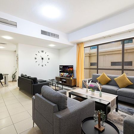 Moonlight Hostel Jbr - 2Min Walk To Jbr Beach - Gym - 2Min Metro Station - Poll Dubaj Kültér fotó