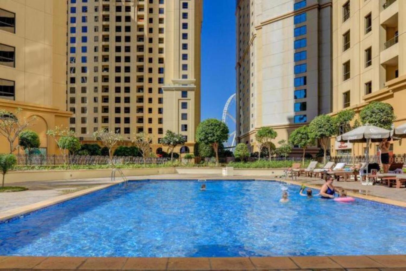 Moonlight Hostel Jbr - 2Min Walk To Jbr Beach - Gym - 2Min Metro Station - Poll Dubaj Kültér fotó